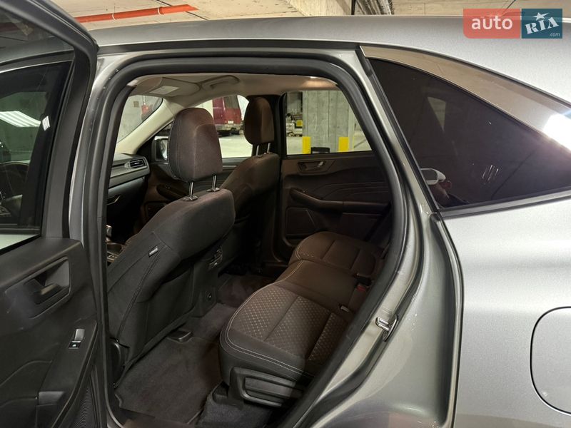 Позашляховик / Кросовер Ford Escape 2023 в Тернополі