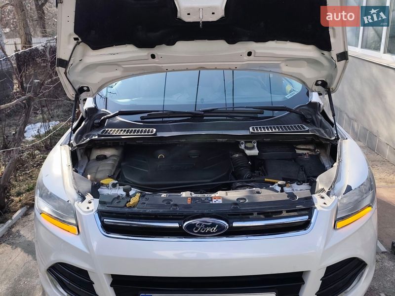 Внедорожник / Кроссовер Ford Escape 2014 в Кропивницком