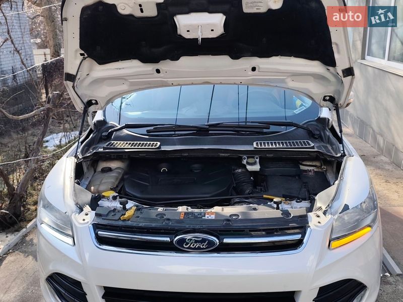 Внедорожник / Кроссовер Ford Escape 2014 в Кропивницком