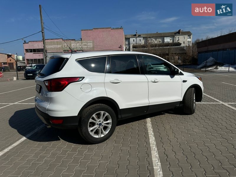 Позашляховик / Кросовер Ford Escape 2019 в Ніжині фото 12 Позашляховик / Кросовер Ford Escape 2019 в Ніжині