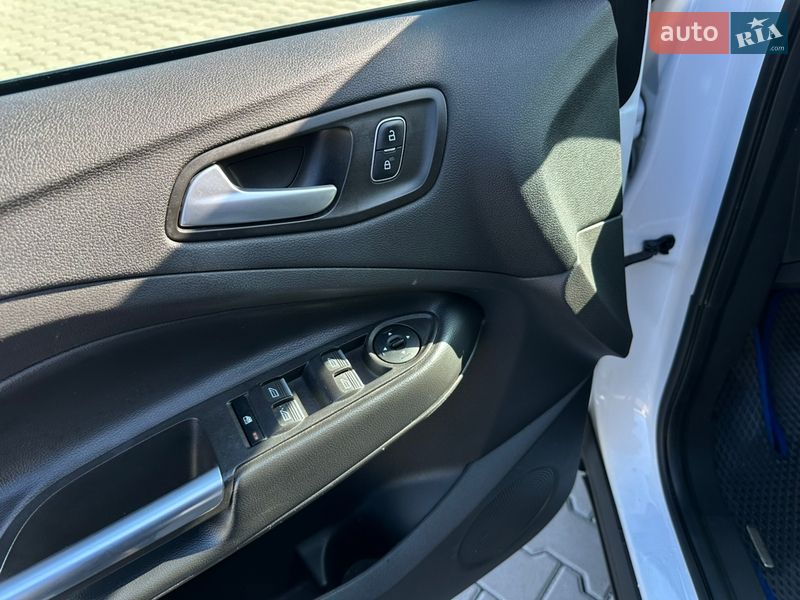 Позашляховик / Кросовер Ford Escape 2019 в Ніжині фото 32 Позашляховик / Кросовер Ford Escape 2019 в Ніжині