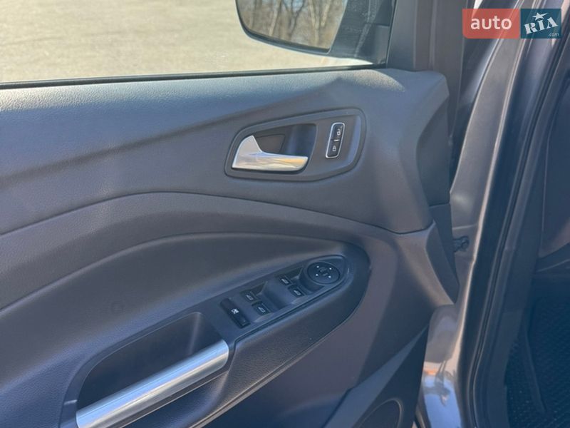 Позашляховик / Кросовер Ford Escape 2014 в Чернігові