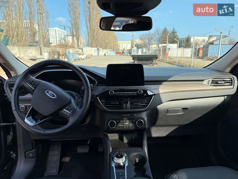 Внедорожник / Кроссовер Ford Escape 2019 в Киеве