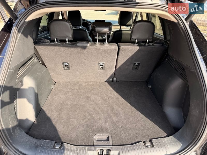 Внедорожник / Кроссовер Ford Escape 2019 в Киеве