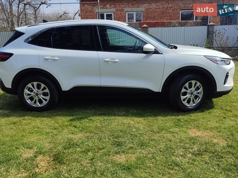 Внедорожник / Кроссовер Ford Escape 2024 в Галиче фото 4 Внедорожник / Кроссовер Ford Escape 2024 в Галиче