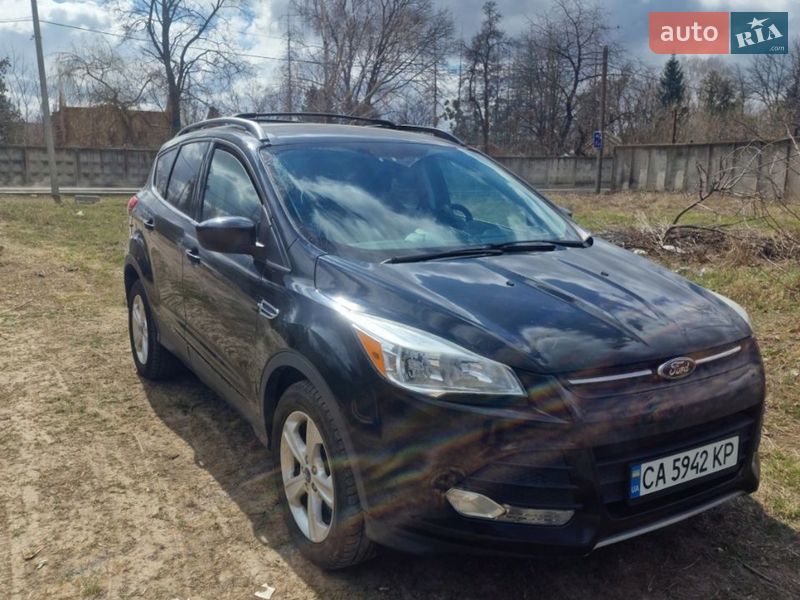 Позашляховик / Кросовер Ford Escape 2015 в Умані