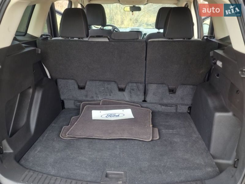 Позашляховик / Кросовер Ford Escape 2015 в Умані