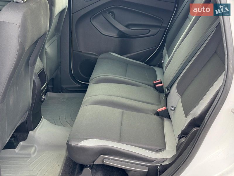 Внедорожник / Кроссовер Ford Escape 2015 в Виннице