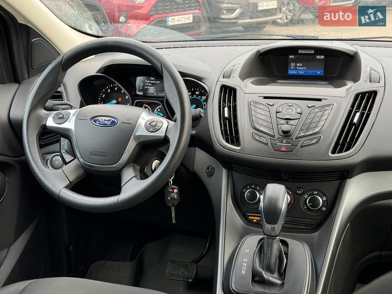 Внедорожник / Кроссовер Ford Escape 2015 в Виннице