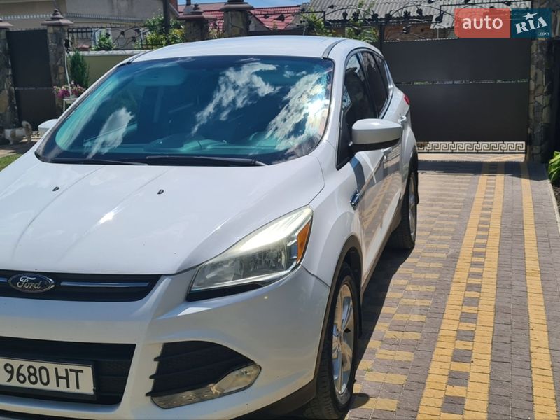 Позашляховик / Кросовер Ford Escape 2014 в Радехові