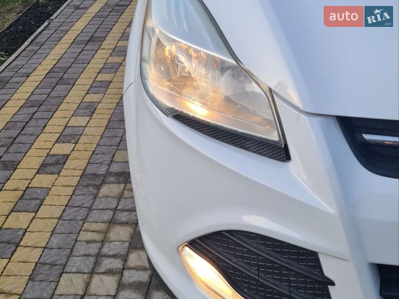 Позашляховик / Кросовер Ford Escape 2014 в Радехові