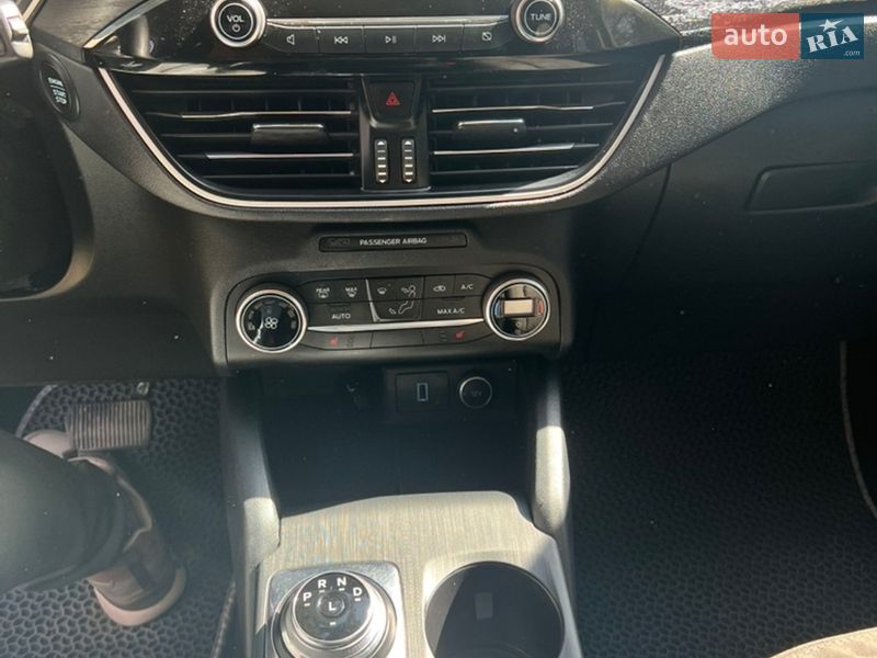 Позашляховик / Кросовер Ford Escape 2020 в Запоріжжі