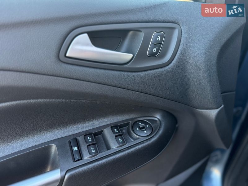 Внедорожник / Кроссовер Ford Escape 2018 в Киеве фото 13 Внедорожник / Кроссовер Ford Escape 2018 в Киеве