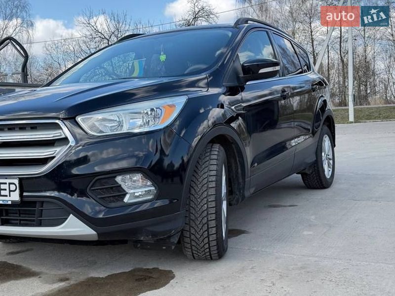 Позашляховик / Кросовер Ford Escape 2018 в Житомирі