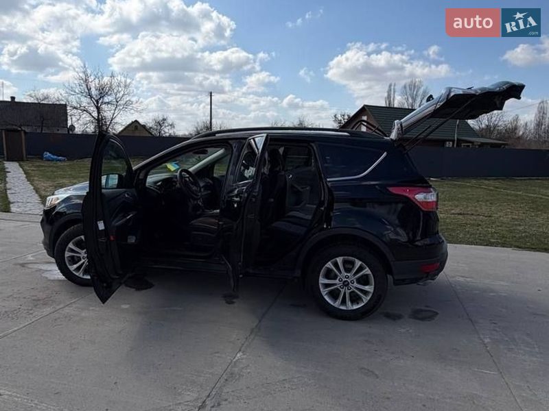 Позашляховик / Кросовер Ford Escape 2018 в Житомирі