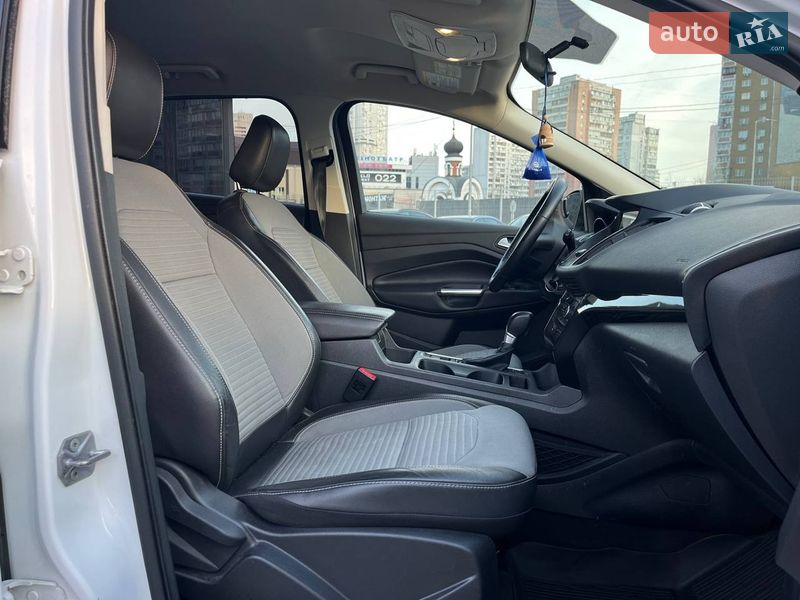 Внедорожник / Кроссовер Ford Escape 2018 в Киеве фото 12 Внедорожник / Кроссовер Ford Escape 2018 в Киеве