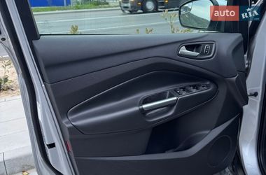 Позашляховик / Кросовер Ford Escape 2017 в Мукачевому фото 12 Позашляховик / Кросовер Ford Escape 2017 в Мукачевому