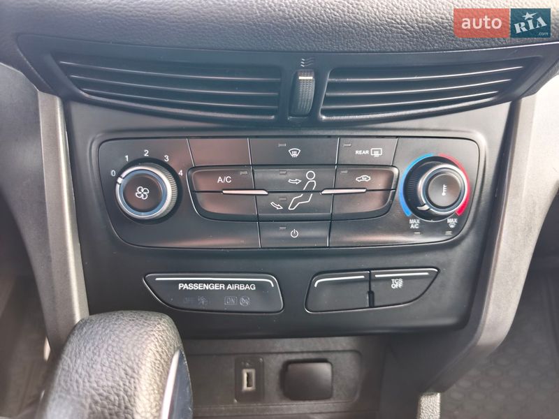 Внедорожник / Кроссовер Ford Escape 2019 в Киеве фото 14 Внедорожник / Кроссовер Ford Escape 2019 в Киеве