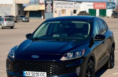 Позашляховик / Кросовер Ford Escape 2020 в Харкові