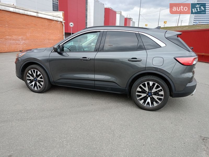 Внедорожник / Кроссовер Ford Escape 2019 в Киеве фото 8 Внедорожник / Кроссовер Ford Escape 2019 в Киеве