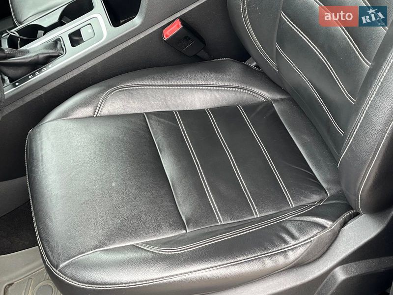 Внедорожник / Кроссовер Ford Escape 2017 в Киеве