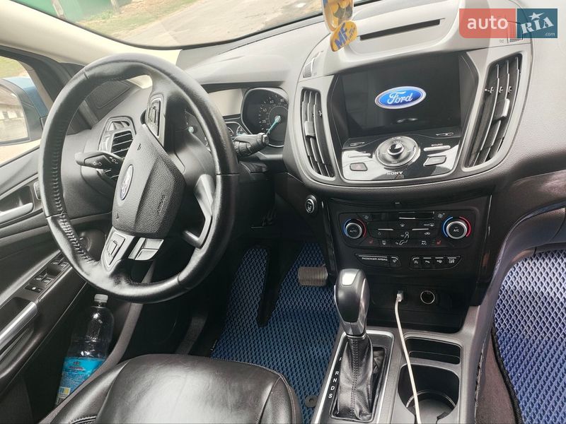 Внедорожник / Кроссовер Ford Escape 2018 в Лохвице