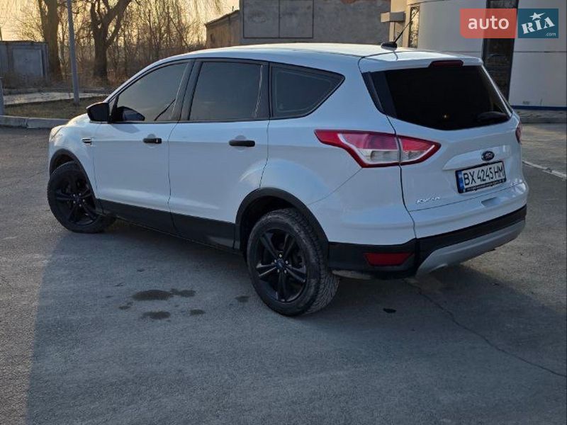 Внедорожник / Кроссовер Ford Escape 2014 в Чемеровцах