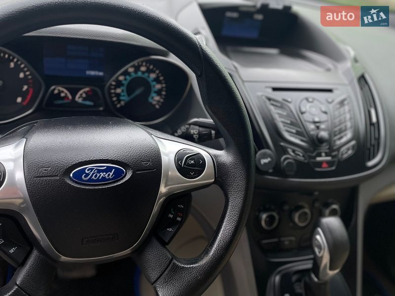 Внедорожник / Кроссовер Ford Escape 2014 в Бершади