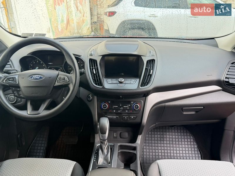 Внедорожник / Кроссовер Ford Escape 2019 в Сумах
