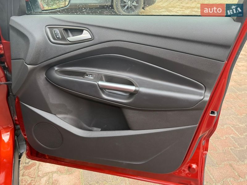 Внедорожник / Кроссовер Ford Escape 2019 в Сумах