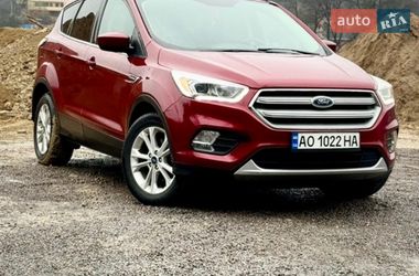 Внедорожник / Кроссовер Ford Escape 2018 в Львове