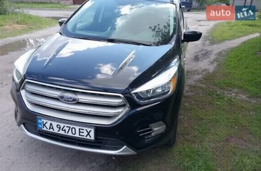 Внедорожник / Кроссовер Ford Escape 2017 в Ромнах