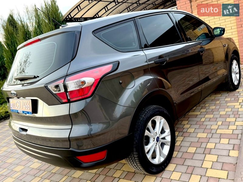 Внедорожник / Кроссовер Ford Escape 2017 в Днепре