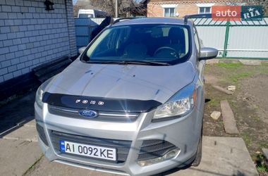Позашляховик / Кросовер Ford Escape 2016 в Узині
