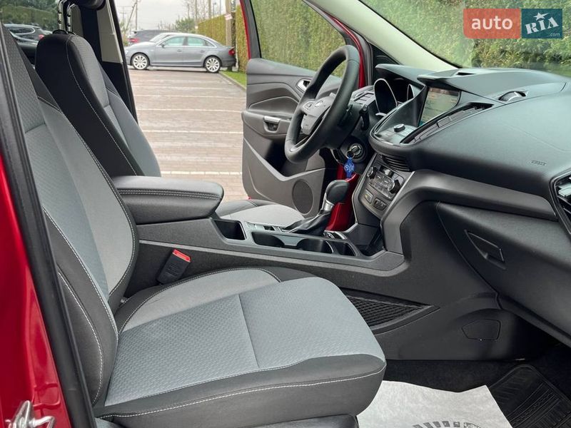 Внедорожник / Кроссовер Ford Escape 2017 в Львове фото 10 Внедорожник / Кроссовер Ford Escape 2017 в Львове