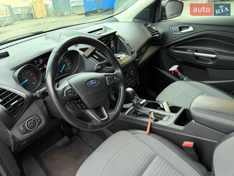 Внедорожник / Кроссовер Ford Escape 2016 в Киеве фото 11 Внедорожник / Кроссовер Ford Escape 2016 в Киеве