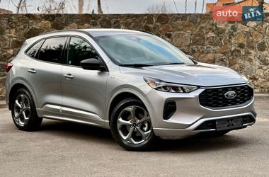 Внедорожник / Кроссовер Ford Escape 2024 в Гнивани