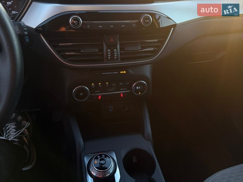 Позашляховик / Кросовер Ford Escape 2020 в Львові фото 23 Позашляховик / Кросовер Ford Escape 2020 в Львові