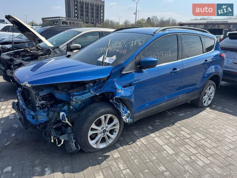 Позашляховик / Кросовер Ford Escape 2017 в Львові