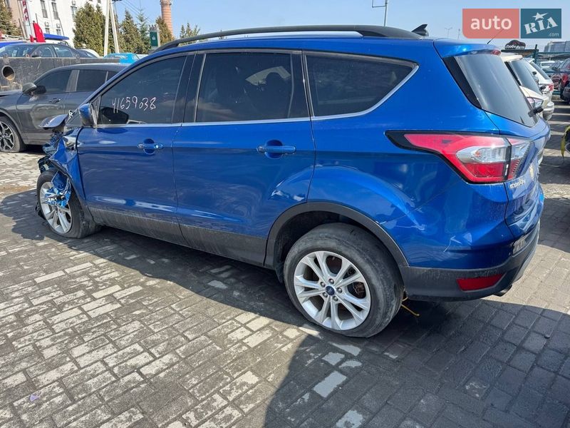 Позашляховик / Кросовер Ford Escape 2017 в Львові