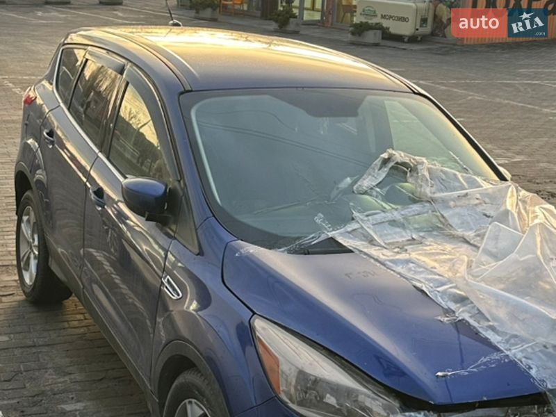 Внедорожник / Кроссовер Ford Escape 2015 в Киеве