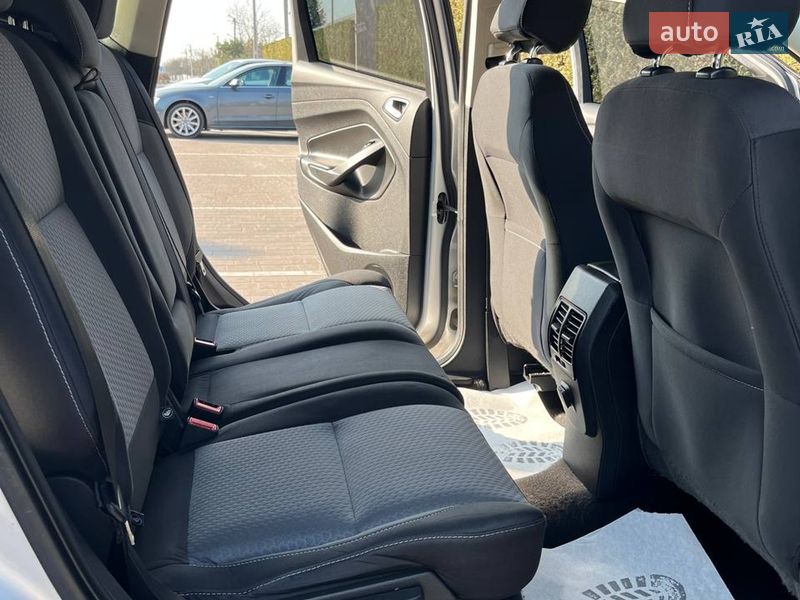 Внедорожник / Кроссовер Ford Escape 2017 в Львове