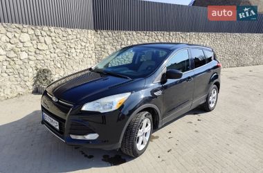 Внедорожник / Кроссовер Ford Escape 2015 в Великой Березовице