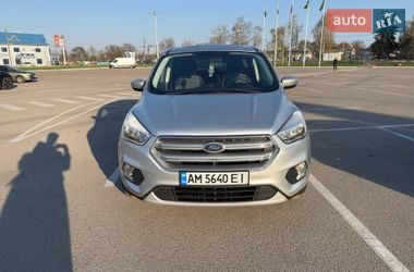 Позашляховик / Кросовер Ford Escape 2017 в Житомирі