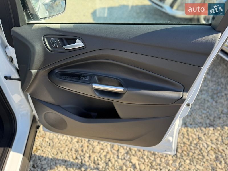 Позашляховик / Кросовер Ford Escape 2019 в Івано-Франківську