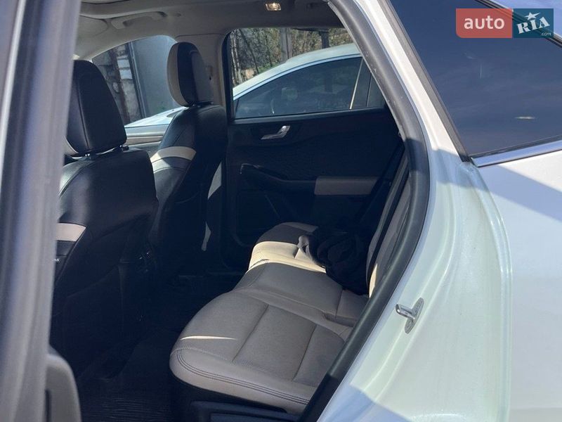 Внедорожник / Кроссовер Ford Escape 2020 в Каменском