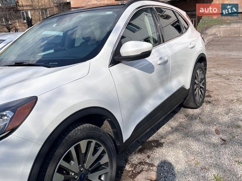 Внедорожник / Кроссовер Ford Escape 2020 в Каменском