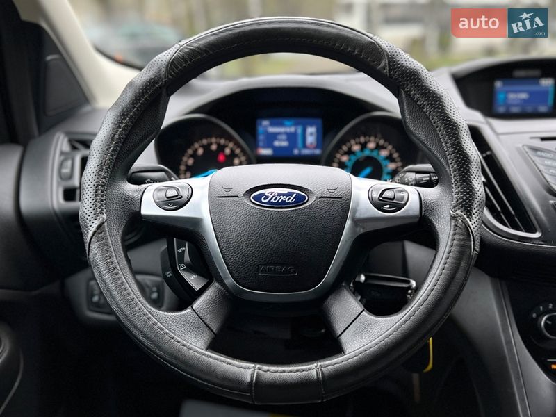 Внедорожник / Кроссовер Ford Escape 2015 в Львове