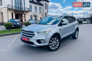 Позашляховик / Кросовер Ford Escape 2016 в Стрию