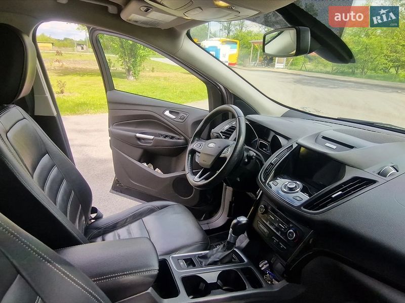 Позашляховик / Кросовер Ford Escape 2017 в Львові